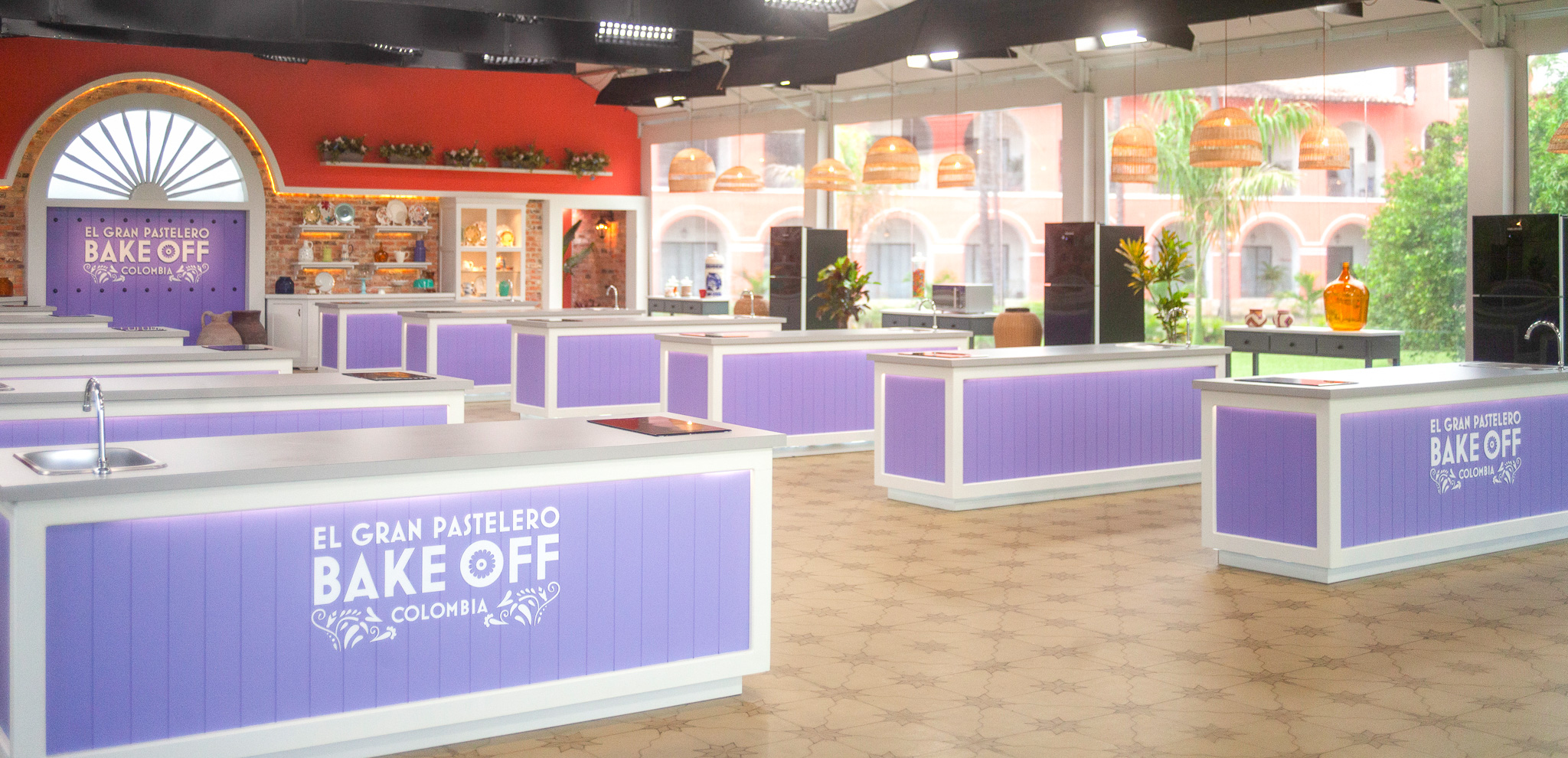 Bake Off Colombia set wide daylight